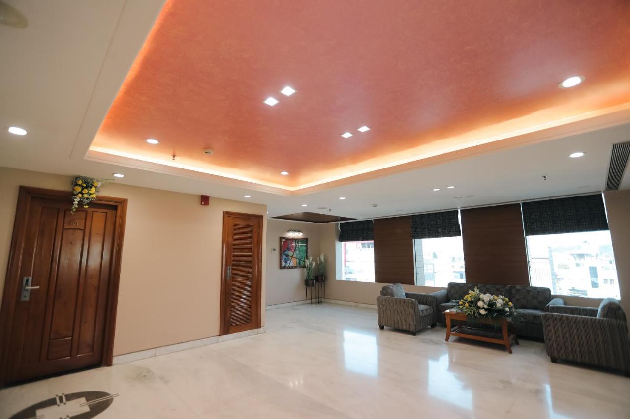 Hotel Saffron Leaf Dehradun Ngoại thất bức ảnh