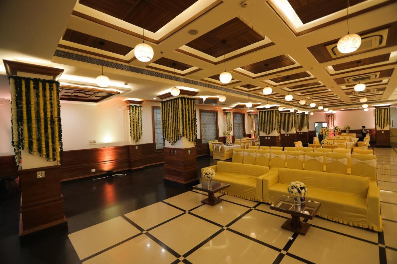 Hotel Saffron Leaf Dehradun Ngoại thất bức ảnh