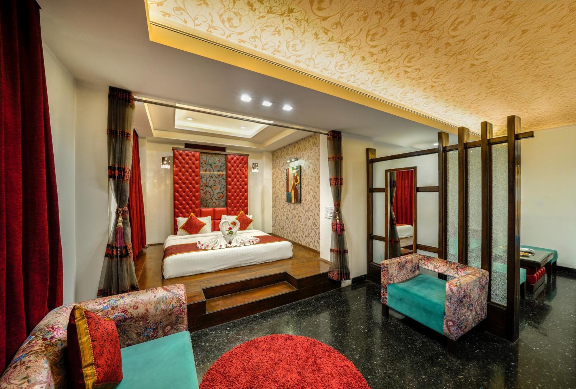 Hotel Saffron Leaf Dehradun Ngoại thất bức ảnh